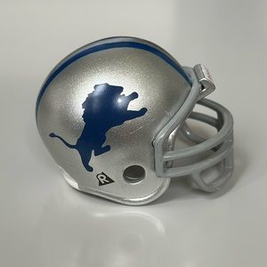 Detroit Lions NFL Vintage Pocket Pro Mini Riddell Football Helmet